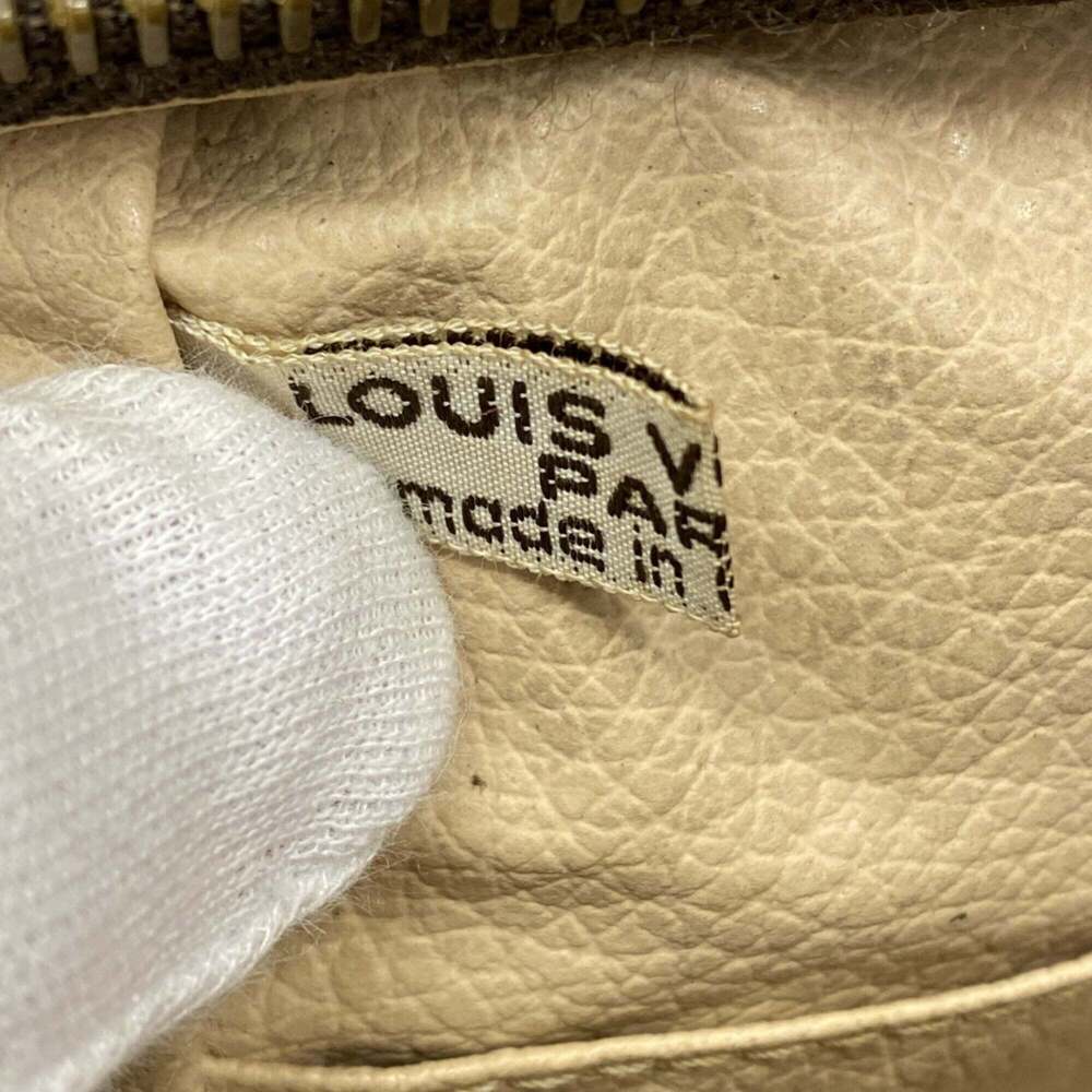 LOUIS VUITTON Brown Monogram Pouch - Picture 5 of 8